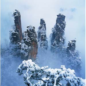 單獨成團O線：（張家界溫泉休閑線路）張家界、天子山、寶峰湖/黃龍洞、鳳凰古城 江埡溫泉/萬福溫泉 五日游